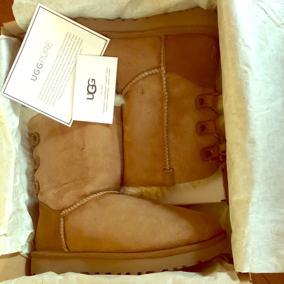 UGG Shoes - UGG boots with leather laces